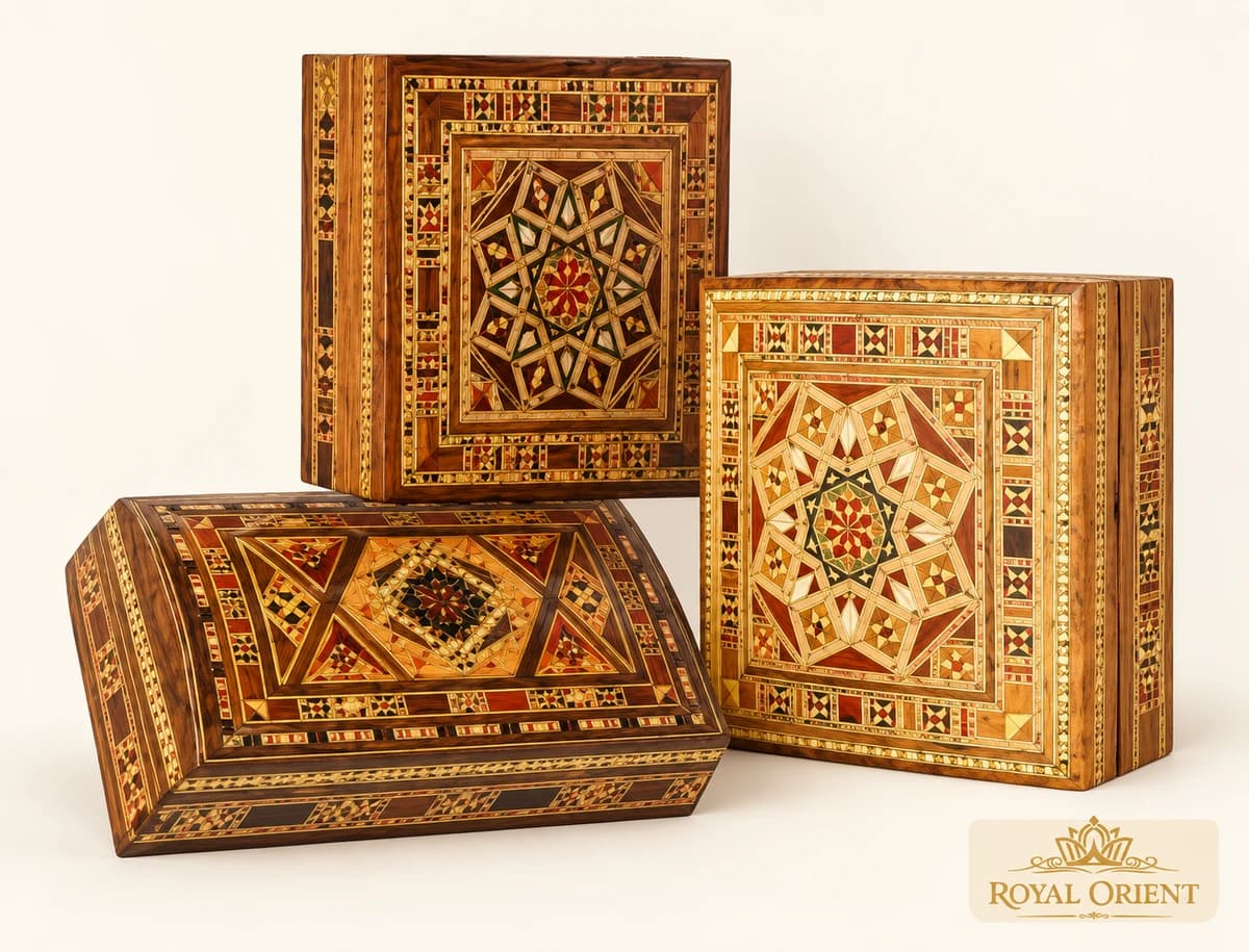 Wooden Dates Box
